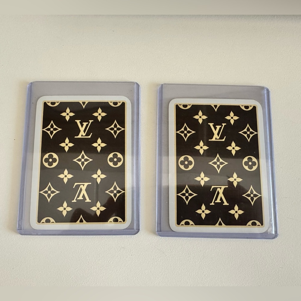 Louis Vuitton Black and Gold Card Set